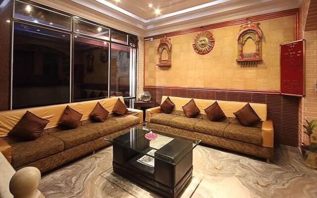 Anand Palace Hotel