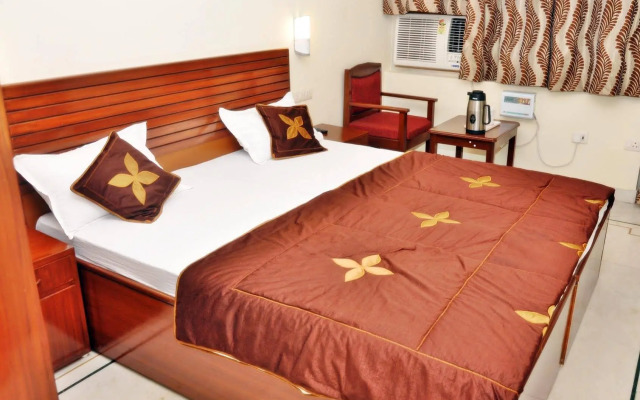 OYO 78478 Hotel Siddhi Vinayak