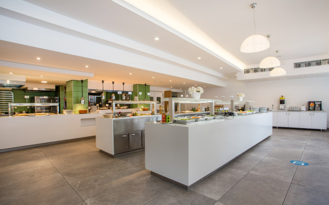 Lindos White Hotel & Suites