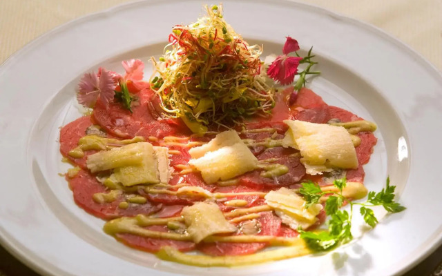 Sovana Hotel & Resort