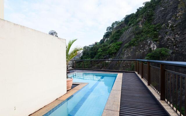 Apto Antigo em Copacabana c/ Piscina | DU 370/801