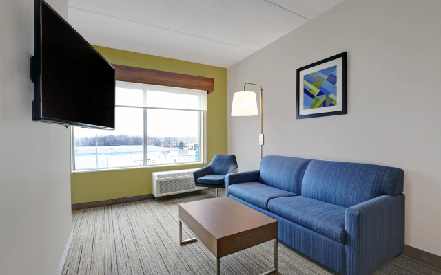 Holiday Inn Express & Suites Collingwood by IHG