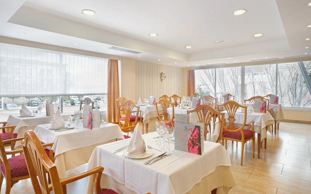 Grupotel Orient