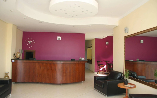 Santa Felicidade Hotel