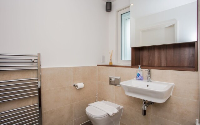 Luxury 2 Bedroom 2 Bathroom Flat