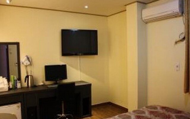 Goodstay Grand Motel