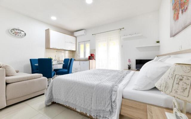 Apartments Diora