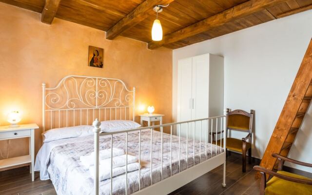 Tranquil Farmhouse in Sestino