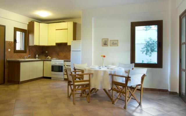 Amaryllis Summer Maisonettes