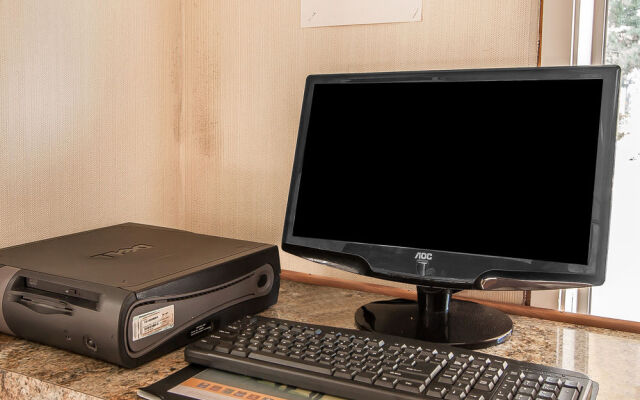 Rodeway Inn & Suites