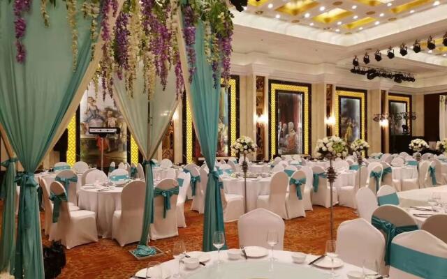 Dalian Railway 1896 Garden Hotel