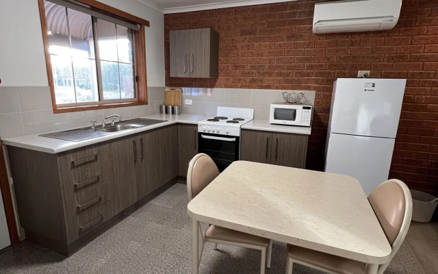 Greenways Holiday Units