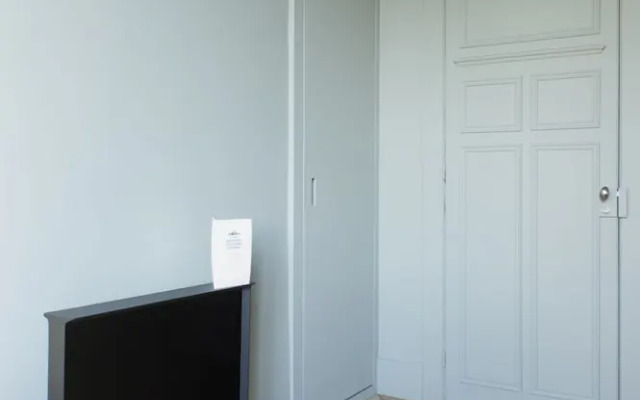 Les Toquées by Benoit Bernard