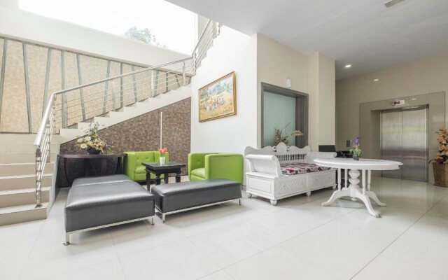 Lynt Hotel Makassar