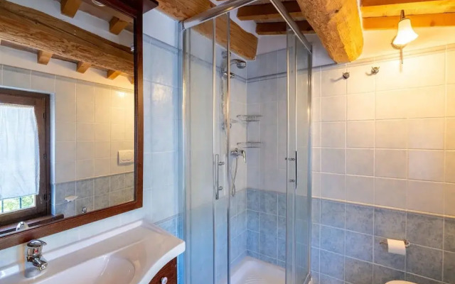 Apartment in a Farmhouse With 2 Swimming Pools