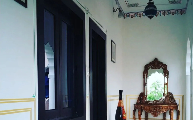 Hotel Kiran Vilas Palace