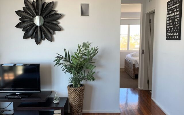 Bondi 2 Bedroom - Bondi and Tamarama Views