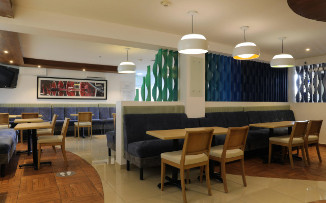 Holiday Inn Express Piedras Negras by IHG