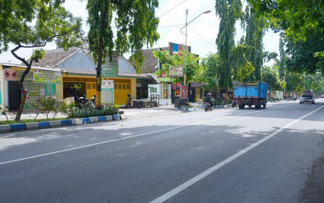 OYO 2707 Graha Surya Syariah