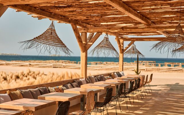 Naxian On The Beach Luxury Boutique Suites