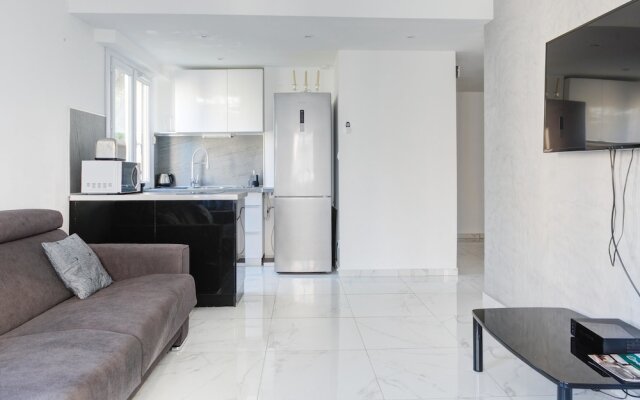 3 rue latour maubourg Apartment 1