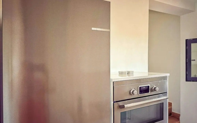 House Sleeps 4 - Parking-balcony-seaview - New