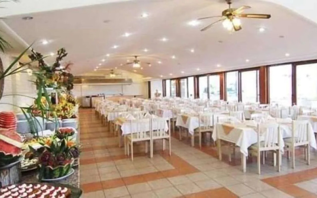 Club Marakesh Beach Hotel