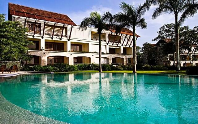 Los Altos Residences