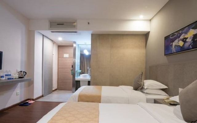 Jinghu Trends Hotel