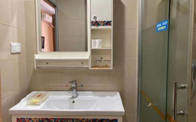 Hefeng Fashion Business Hotel