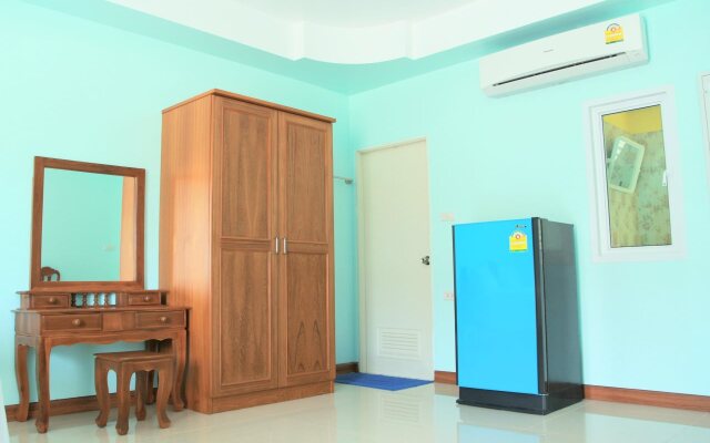 Perm Poon Sup Apartment