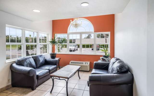 Americas Best Value Inn & Suites Brunswick