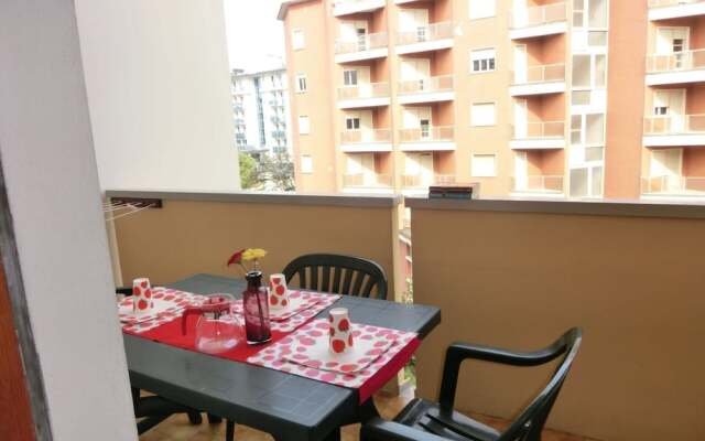 Essential Studio Apartment Near the Beach