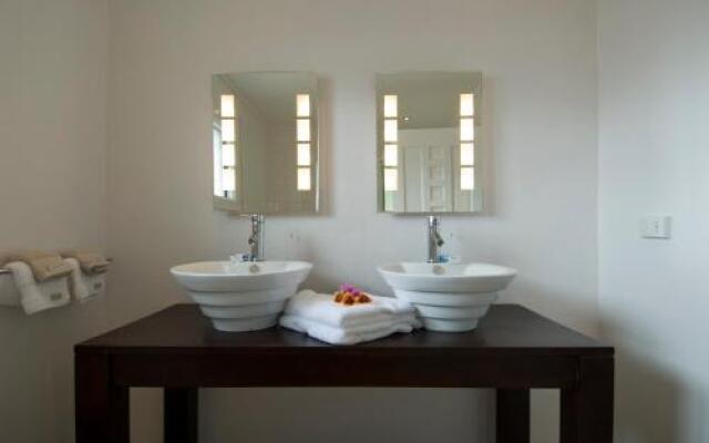 Reef Resort Vava U