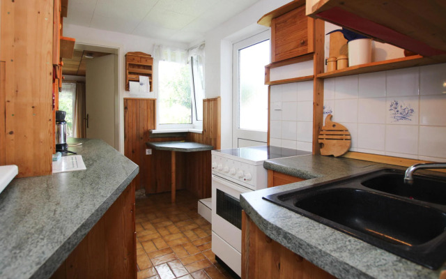 Apartment, Sternberg