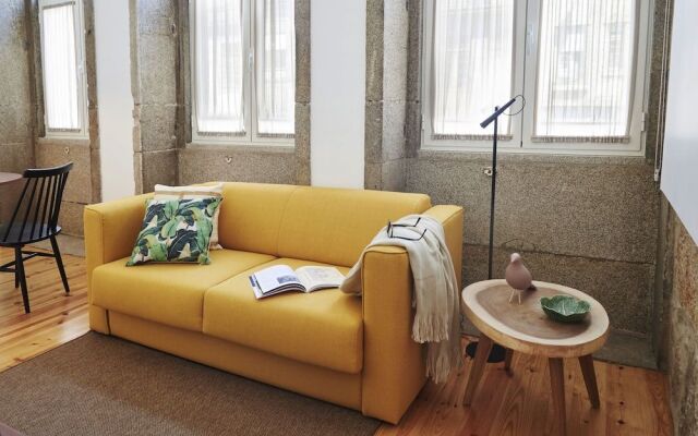 Pause Apartments