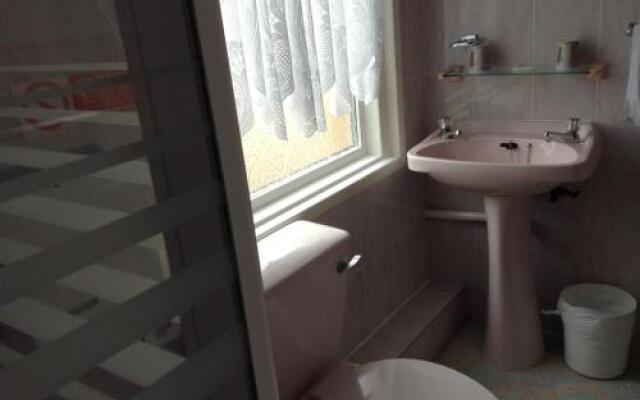 OYO Delton Hotel Blackpool Pleasure Beach