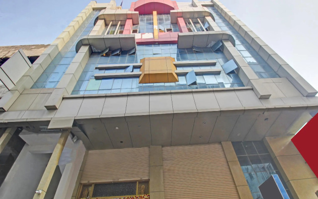 Collection O Hotel Regal Near ISKON TEMPLE , ABIDS