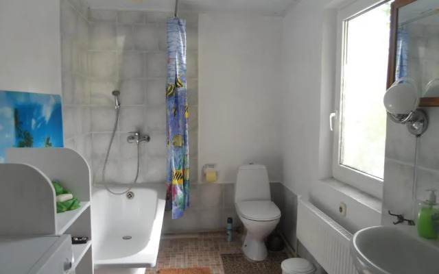 Guest House Domik v sosnah