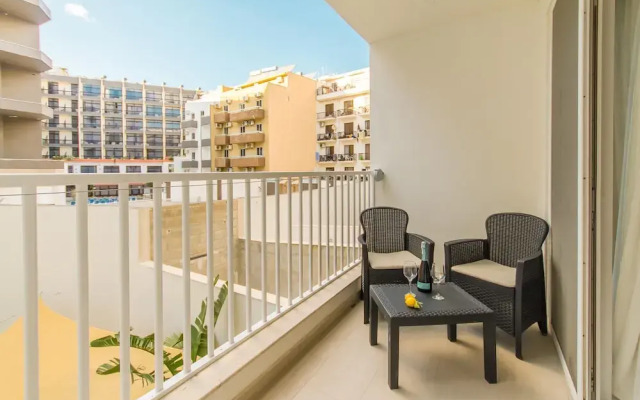 Modern Spacious apt 2mn to the sea Qawr
