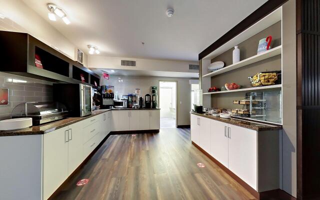 Best Western Plus Osoyoos Hotel & Suites