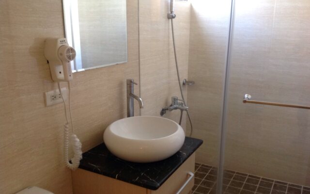 Chih Feng Hotel