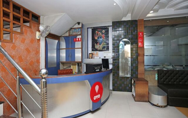 OYO 4406 Hotel Arya Palace