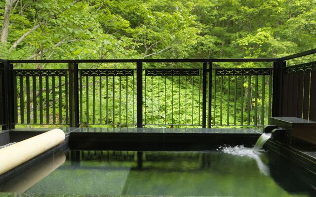 Niseko Konbu Onsen Tsuruga Besso Moku No Sho