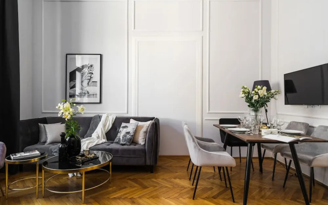 Cracovian Home - LoftAffair