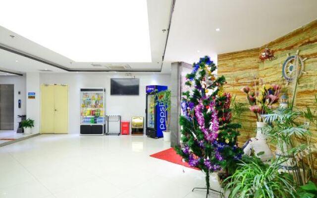 Weidu International Youth Hotel
