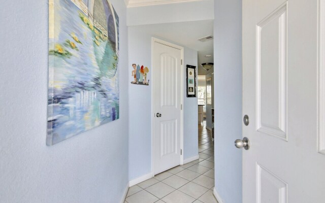 Seascape 1120 Studio Bedroom Condo by RedAwning