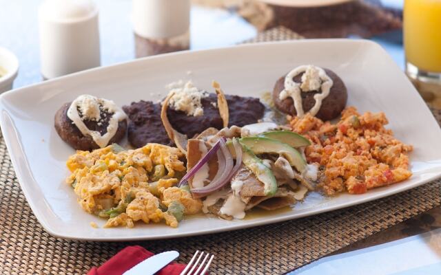 Hotel Mision Colonial San Cristobal