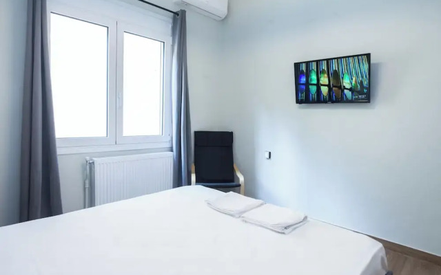Fresh Modern 1 Bd Apt in Vibrant Patisia