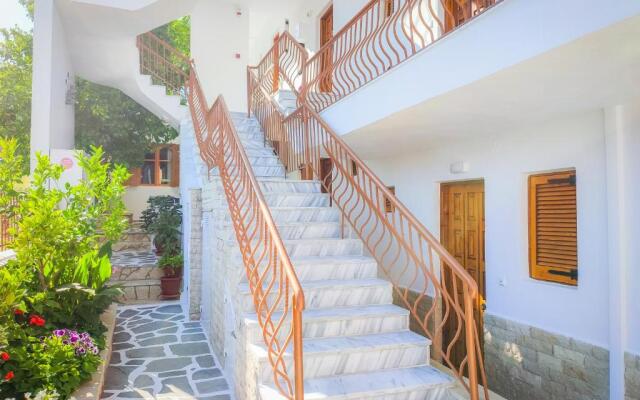 Apartments Eytyxia